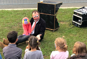 animation enfant pour mariage nantes, animation enfant pour mariage vannes, animation enfant pour mariage rennes, animation enfant pour mariage lorient, clown vannes, clown nantes, clown rennes, clown lorient, mariage nantes, mariage vannes, mariage rennes, mariage lorient, occuper les enfants dans mariage nantes, occuper les enfants dans un mariage vannes, occuper les enfants dans un mariage rennes, occuper les enfants dans un mariage lorient, 
